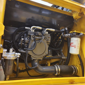 Excavadora de cadenas Komatsu PC160 usada de alto rendimiento con motor, caja de cambios, PLC y componentes de motor en venta a nivel mundial - Product Image 6