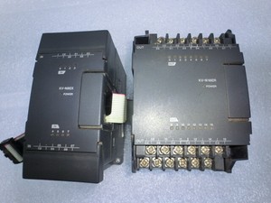 Modulo di uscita Kv-n16er + Modulo di ingresso Kv-n8ex, Usato, Prodotto Nuovo di Zecca, Originale con Garanzia di Un Anno - Product Image 1