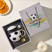 Mug en porcelaine personnalisé Coupe de football 2026 avec couvercle et plateau 400 ml Réutilisable Souvenir sportif Design football Cadeaux d'affaires Boîte cadeau