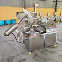 Industriële automatische motor aangedreven kommesmachine voor de verwerking van fruit, worst, vlees, visballetjes en voedsel.