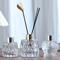 Flacon d'huile aromatique en verre gaufré diamanté de luxe 50ml 100ml, vide, transparent, pour diffuseur à bâtonnets d'aromathérapie, avec bouchon à vis, marque FJ GBA-024