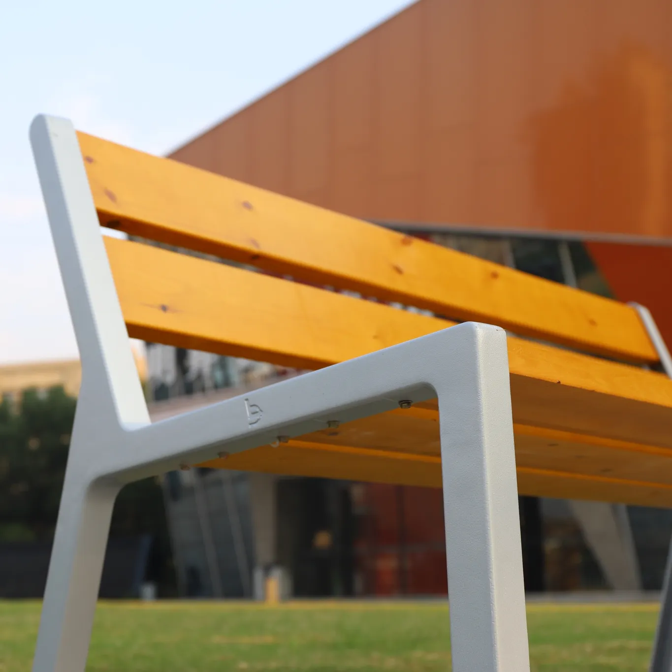 Pernas de alumínio knockdown com assento de madeira cadeira longa do jardim ao ar livre banco do parque para lugares públicos urbanos