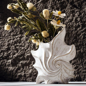 Vase en céramique créatif rétro français pour décorations de salon, vase en verre blanc pour arrangement floral hydroponique, style transfrontalier sophistiqué - Product Image 1