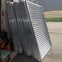 Grille d'aération linéaire à double couche en plastique ABS noir, options de sortie personnalisables, conception de ventilation silencieuse, usage commercial