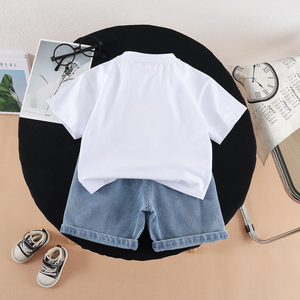 Ensemble de <span class=keywords><strong>tenue</strong></span> d'été <span class=keywords><strong>style</strong></span> coréen 2026 pour bébés garçons, ensemble 2 pièces mode à manches courtes avec chapeau et imprimé casque, costume pour enfants - Product Image 4