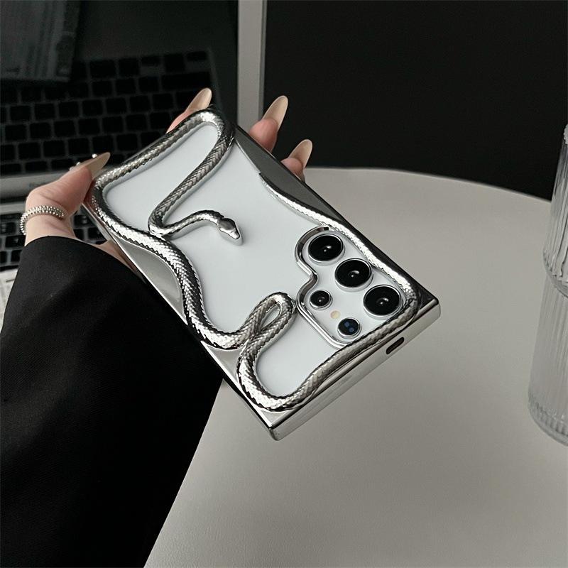 Electroplating silver