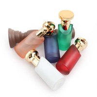 Nouveau Arrivage Fabrication Distributeur De Parfum 30ml Bouteille Givrée De Luxe Avec Bouchon En Or