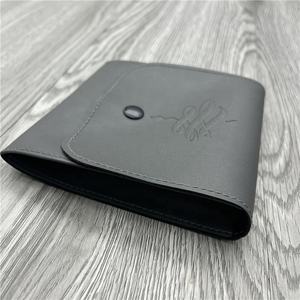 Borsa portagioie con busta in PU grigio scuro di lusso con Logo personalizzato in rilievo borsa regalo in <span class=keywords><strong>pelle</strong></span> sintetica con bottone <span class=keywords><strong>nero</strong></span> - Product Image 2