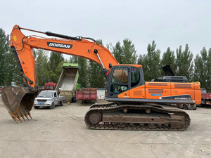 Doosan DX380LC-9C Excavateur sur chenilles d'occasion 38 tonnes 2023 modèle 1.9m Capacité du godet comme neuf État EPA CE Compliant Low - Product Image 2