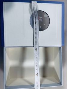 กล่องของขวัญกระดาษสั่งทำสุดหรูและทันสมัยสำหรับของขวัญและน้ำหอม - Product Image 6