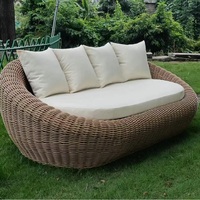 Ensemble de canapés de jardin en rotin tressé rond de style minimaliste moderne et luxueux pour balcon extérieur