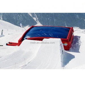 Heißer Verkauf: Kommerzielles <span class=keywords><strong>BMX</strong></span>-Sicherheits-Luftkissen für Sprünge und Skifahren – CE-zertifiziertes PVC-Material, einfacher Aufbau, 1 Jahr Garantie, individuell anpassbar - Product Image 1