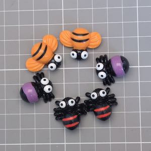 100 Uds. Pequeña abeja <span class=keywords><strong>araña</strong></span> Linda resina Flatback cabujón adorno animales miniaturas fabricación de joyas accesorios para álbumes de recortes - Product Image 4