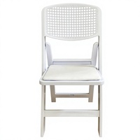 Chaise pliante moderne en résine blanche avec dossier confortable et assise rembourrée, empilable, légère, portable, écologique, pour le jardin