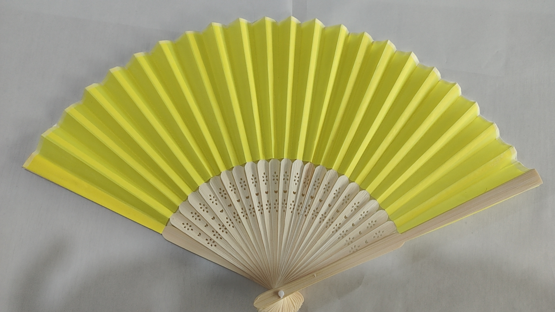 E13-yellow
