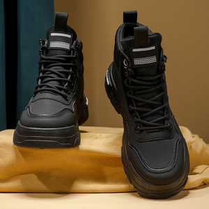 <span class=keywords><strong>Scarpe</strong></span> Casual da <span class=keywords><strong>Uomo</strong></span> High-Top Stile Britannico Retrò per Outdoor e Montagna, Resistenti all'Usura, con Suola Spessa e Traspiranti - <span class=keywords><strong>Outlet</strong></span> di Fabbrica di Alta Gamma - Product Image 5