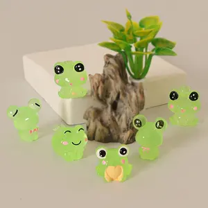 Resin Mini Artificial Handmade DIY Hair Accessories Phone Case Funny Accessories Nightlight Big Eyed Frog Decoration