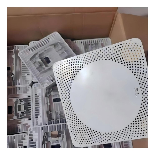 HW RRU 3902 Supports UMTS/LTE 2100MHz and LTE FDD 1800MHz 12VDC Power H.264 Coding
