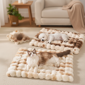 سرير فاخر وبسيط للقطط مصنوع من الفرو الطويل، بطانية دافئة مناسبة للكلاب والقطط للنوم والجلوس عليها - Product Image 5