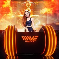 Comptoir DJ lumineux pour boîte de nuit, affichage 3D en couleurs, stand LED personnalisé en acier inoxydable, mobilier de bar pour discothèque et pub