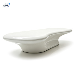 Mesa de Centro Moderna de Estilo Costero, Mesa de Café Curva Blanca para Sala de Estar o Terraza - Product Image 1