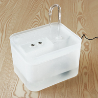 Distributeur d'eau automatique pour animaux de compagnie en plastique alimenté par USB de 1,5 L, fontaine à eau pour chiens et chats, fourni par l'usine