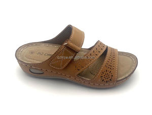 Meilleures ventes – Sandales compensées à talon haut pour femme, design élégant, semelle en PU, logo personnalisé OEM, bout ouvert, printemps, automne, été, extérieur - Product Image 3