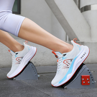 Chaussures de course pour hommes, respirantes, légères, baskets de sport, empeigne en mesh, amorti, entraînement quotidien, design confortable