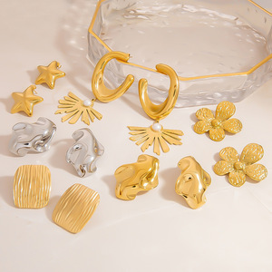 Pendientes de Acero Inoxidable con Forma de Estrella, Chapados en Oro de 18K, Diseño Geométrico, Joyería para Fiestas, Pendientes de Moda de Aleación de Zinc - Product Image 2