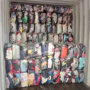 Trapos Industriales para Limpieza, Bolsa de 10 kg de Trapos de Camiseta 100% Algodón, Colores Mezclados, Residuos de Algodón - Product Image 1