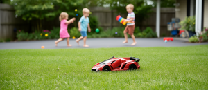 Famosa Auto Radiocomandata in Scala 1:12 per Bambini, Veicolo Giocattolo Elettrico Pronto all'Uso per Interni ed Esterni - Product Image 2