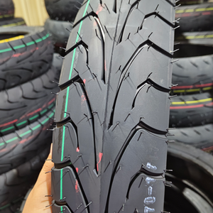 Nouveaux pneus de moto tout-terrain 12/<span class=keywords><strong>14</strong></span>/<span class=keywords><strong>16</strong></span>/17/18 pouces Tubeless anti-dérapant résistant à l'usure avec de grandes dents de fleur en caoutchouc - Product Image 2