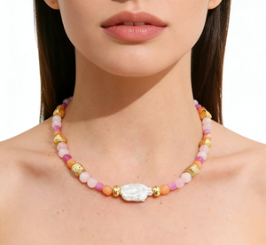 Collier tendance en perles de cristal rose et de perles d'eau douce avec placage or 18 carats, fait main, cadeau pour femme - Product Image 5
