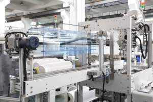 Máquina Automática de Alta Velocidad para Fabricar y Empacar Vasos de Papel TINCHIN con Conteo Láser, Conexión con Máquina Formadora - Product Image 2