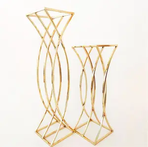 Dibei High Quality Unique Design Table Centerpiece Wedding Decoration Iron Gold Flower Frame Stand