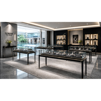 Ensemble de vitrines à bijoux de luxe en aluminium et verre trempé pour les magasins de vêtements et de bijoux, boutique de bijoux minimaliste moderne