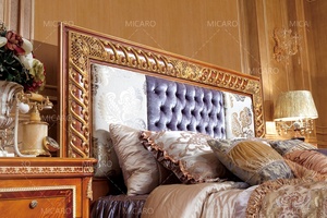Set di mobili per la casa classici europei di lusso camera da letto king size - Product Image 3