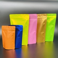 Sachets thermoscellables refermables debout sacs en mylar extra épais en feuilles de couleurs givrées pour le stockage des aliments