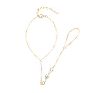 Pulsera de eslabones de cadena esclavo entrelazados, brazalete con arnés de mano, de oro - Product Image 2