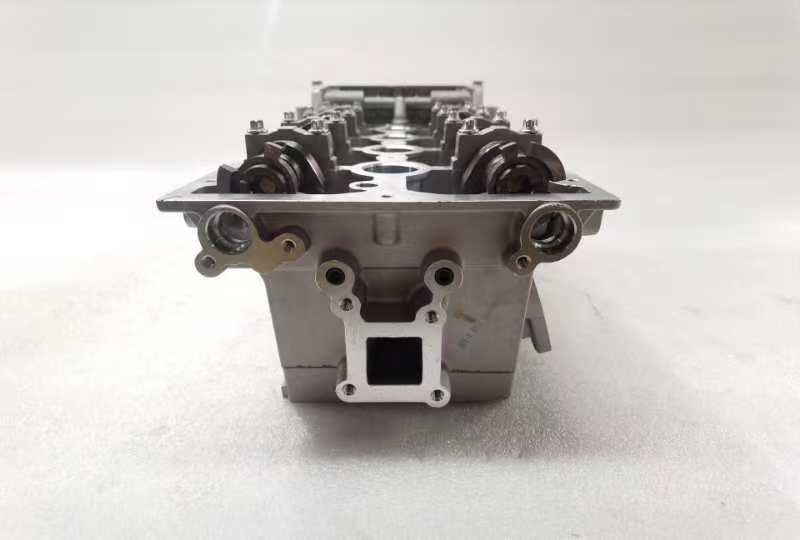 Conjunto de Culata para Chevrolet Sonic 1.6 F16D4 A16XER Z16XER