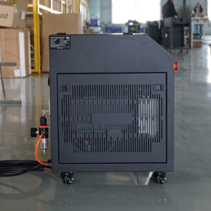 Machine de nettoyage laser à impulsions 300W 500W portable pour le nettoyage des graffitis, du bois, du métal et de la pierre, directement de l'usine - Product Image 3