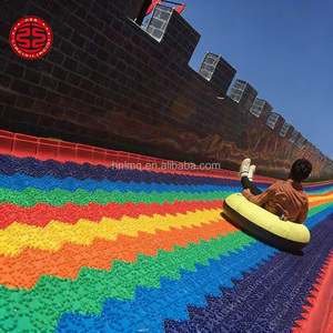 Toboggan Arc-en-ciel pour Parc d'Attractions, modèle 147 square, avec Anneau Gonflable Arc-en-ciel 60 et Toboggan Arc-en-ciel en Plastique - Product Image 2