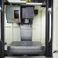 Centre d'usinage vertical CNC multifonctionnel en métal avec commande numérique, machine à fraiser pour gravure sur métal 3 axes avec ATC