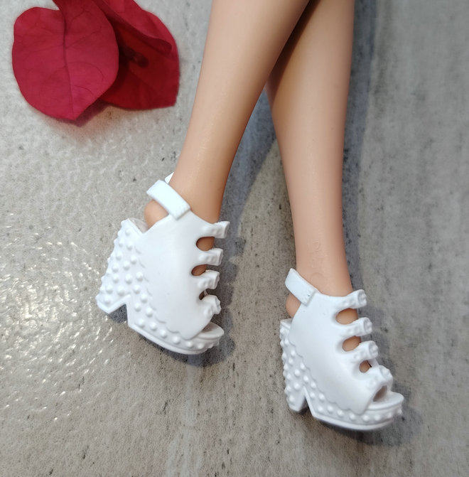 Colorful-petite barbie doll shoes as picture