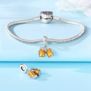 Trendy white brass cheering beer mug pendant, niche personalized DIY <b>bracelet</b> and accessory pendant wholesale, women's style - Product Image 2