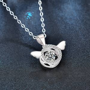 Collar <span class=keywords><strong>de</strong></span> <span class=keywords><strong>Plata</strong></span> <span class=keywords><strong>de</strong></span> Ley <span class=keywords><strong>925</strong></span> Estilo Europeo y Americano, Colgante <span class=keywords><strong>de</strong></span> Moissanita en Forma <span class=keywords><strong>de</strong></span> Herradura, Collar <span class=keywords><strong>de</strong></span> Lujo Ligero - Product Image 2