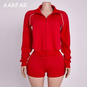 Completo da <span class=keywords><strong>donna</strong></span> 2 pezzi all'ingrosso: giacca crop con zip e pantaloncini, streetwear personalizzabile con logo, abbigliamento firmato da <span class=keywords><strong>donna</strong></span> - Product Image 2