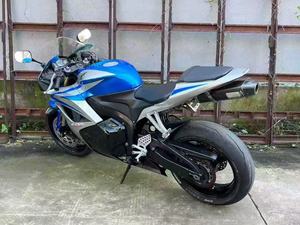 Honda CBR600 Supersport axée sur la piste, héritage de la course <span class=keywords><strong>CBR</strong></span> et maniabilité précise - Product Image 6