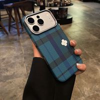 Étui de téléphone de luxe à motif en fibre de carbone, coque arrière en PC mat magnétique avec fleur pour iPhone 18 Pro Max