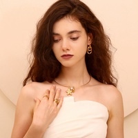Dingran Fashion Design Winding Twisted Stud Boucles d'oreilles pour les femmes joyas de acero inoxidable al por mayor